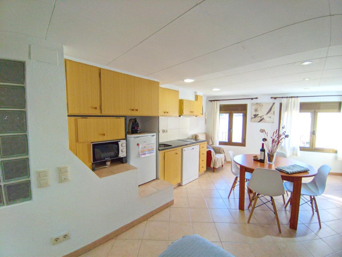 Apartament Macabeu Cim Apartaments Корнуделья Экстерьер фото