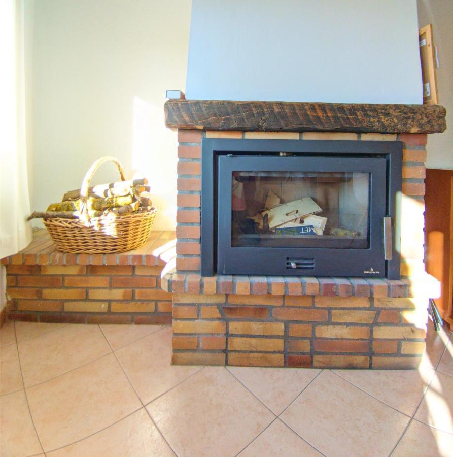 Apartament Macabeu Cim Apartaments Корнуделья Экстерьер фото